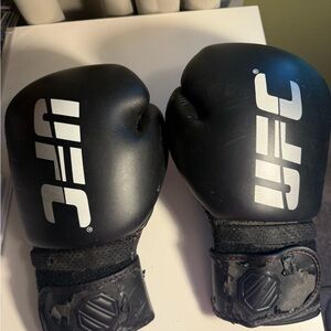 UFC Official Training Boxing Gloves – Black / Red Stitch – Adult Size